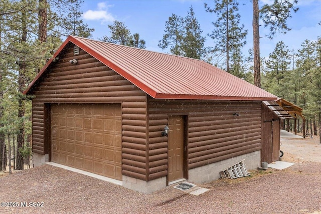 view of detached garage