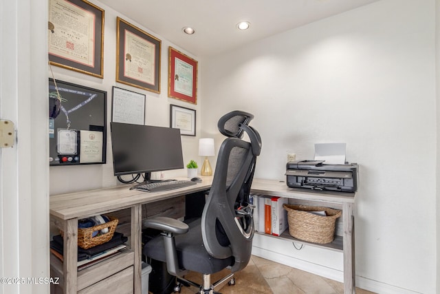 office area with recessed lighting