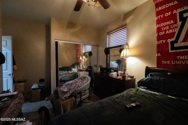 bedroom with ceiling fan