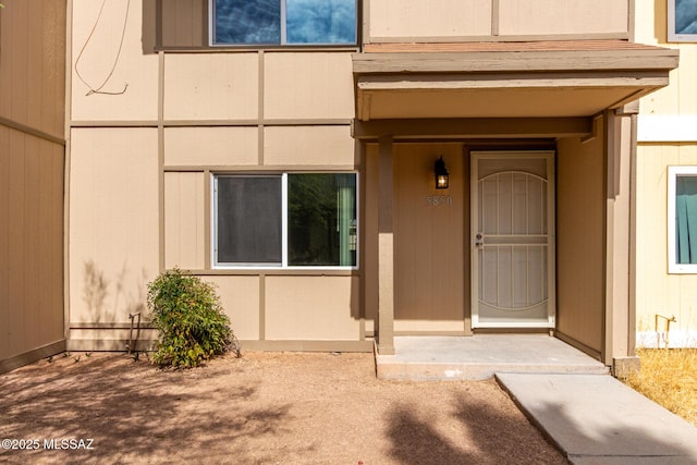 view of property entrance