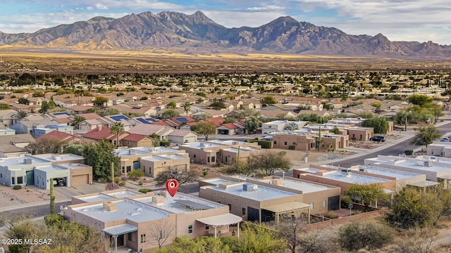 bird's eye view featuring a residential view and a mountain view