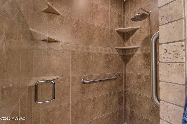 63606 E Desert Peak Dr, Tucson, AZ 85739 - details with a shower stall