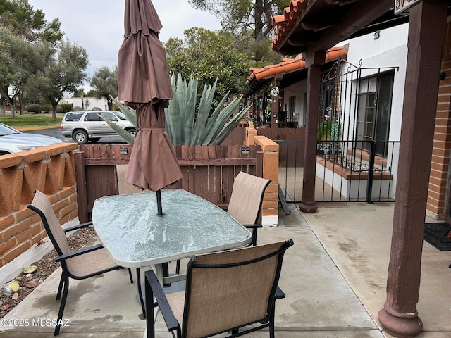 view of patio with outdoor dining space