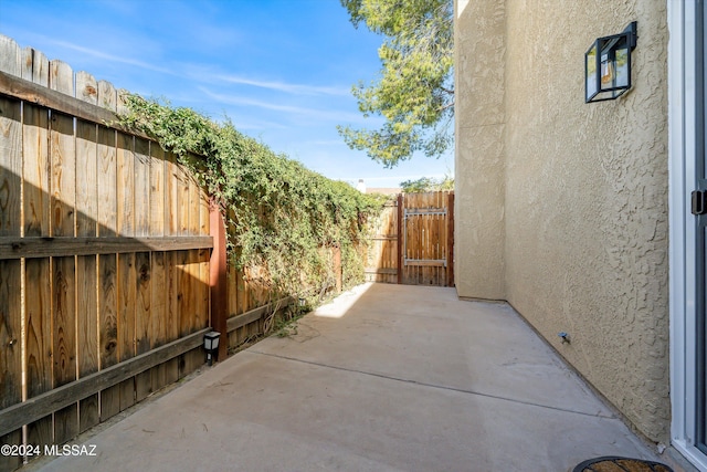 860 E Horsetail Ln, Tucson, AZ 85719 - view of patio / terrace featuring fence