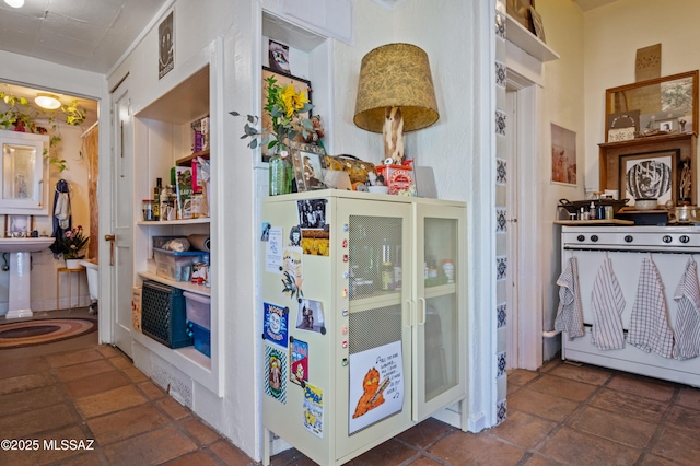 912 N 4th Ave, Tucson, AZ 85705 - interior space