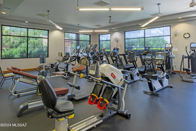 workout area featuring visible vents and baseboards