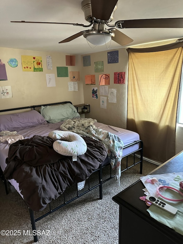 bedroom featuring a ceiling fan