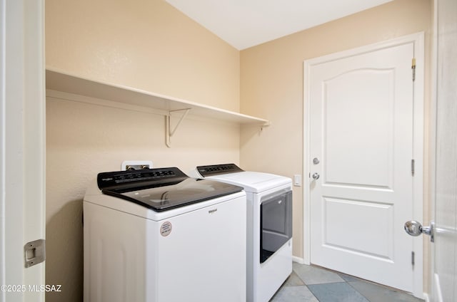 11092 N Eagle Crest Dr, Tucson, AZ 85737 - laundry area featuring washer and dryer