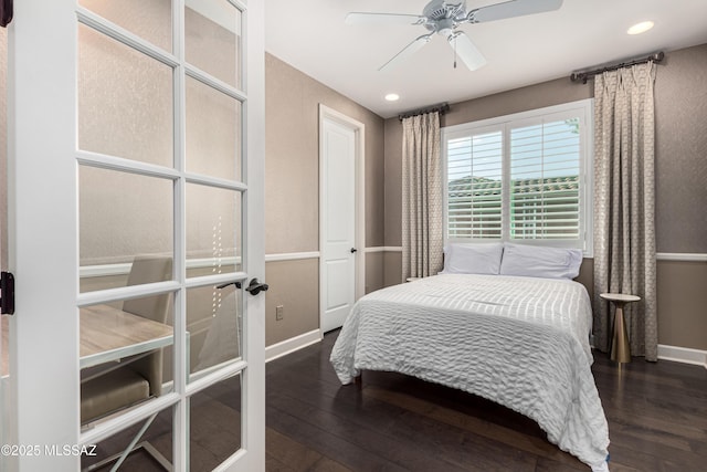 bedroom featuring recessed lighting, baseboards, wood finished floors, and a ceiling fan