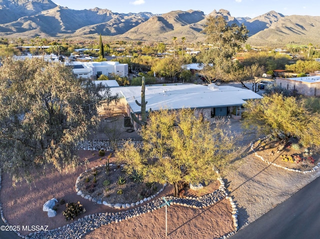 bird's eye view with a mountain view