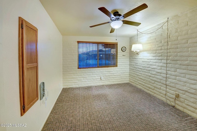 915 N Bedford Dr, Tucson, AZ 85710 - carpeted spare room featuring a ceiling fan