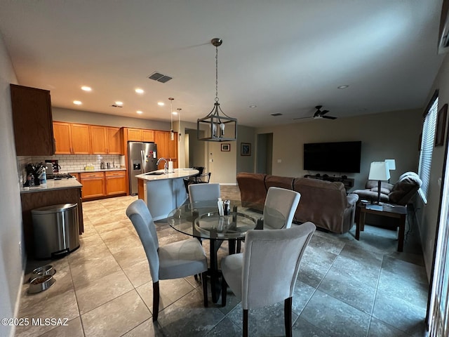 dining space featuring recessed lighting, visible vents, and a ceiling fan