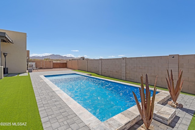 3337 E Wet Sand Pl, Vail, AZ 85641 - view of swimming pool featuring a patio area, a fenced backyard, and a mountain view