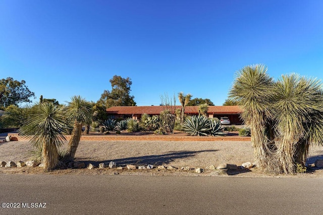 3435 E Via Guadalupe, Tucson, AZ 85716 - view of front facade featuring a tiled roof