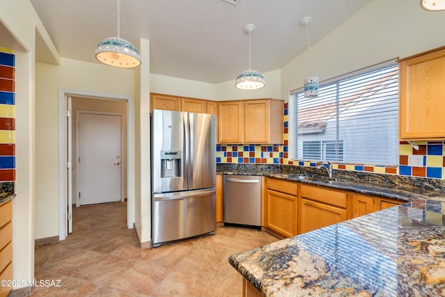 1181 W Placita Lucinda, Green Valley, AZ 85614 - kitchen with a sink, stainless steel appliances, tasteful backsplash, and hanging light fixtures