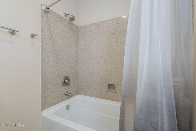 full bath with shower / bath combination with curtain