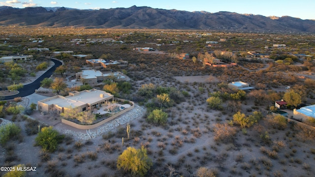 bird's eye view featuring a mountain view