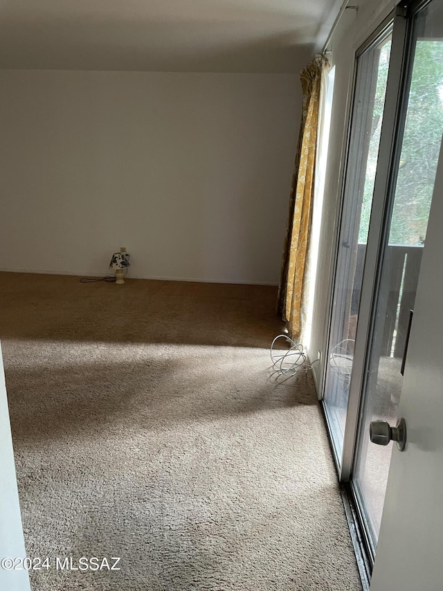 view of carpeted spare room