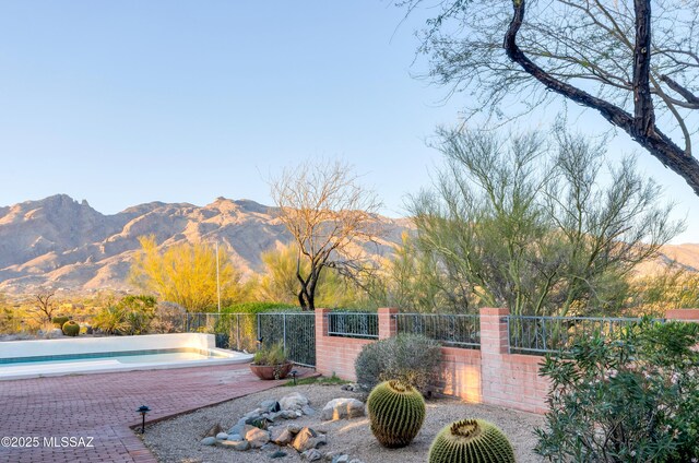 5460 N Paseo Pescado, Tucson, AZ 85718 - exterior space with a mountain view