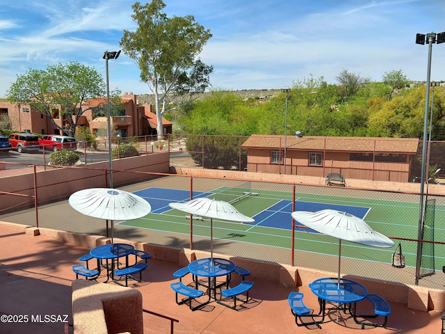 5051 N Sabino Canyon Rd Unit 1152, Tucson, AZ 85750 - view of tennis court featuring fence