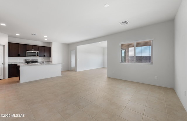 900 W Calle El Teclado, Sahuarita, AZ 85629