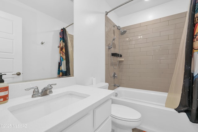 8111 S Soltero Mine Dr, Tucson, AZ 85747 - full bath with vanity and shower / bath combination with curtain