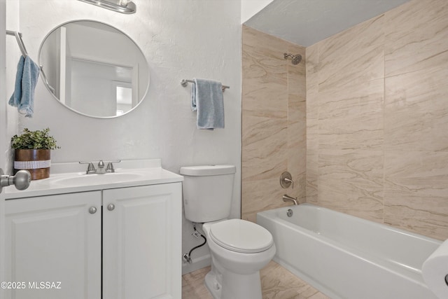 7575 E Apple Tree Dr, Tucson, AZ 85730 - full bath featuring bathing tub / shower combination, toilet, and vanity