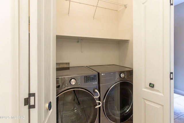 14938 N Gwynns Run Dr, Tucson, AZ 85739 - laundry room featuring separate washer and dryer