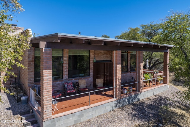 view of front of house