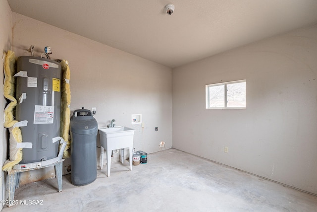 5374 E Spring Rd, Hereford, AZ 85615 - laundry area featuring electric water heater, laundry area, and washer hookup
