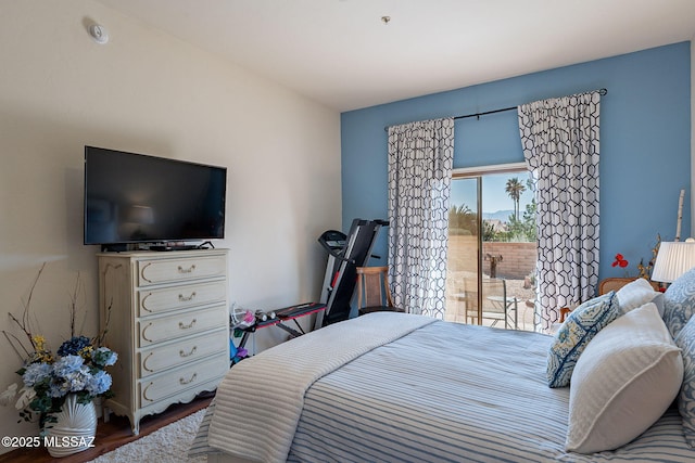 3437 S Abrego Dr, Green Valley, AZ 85614 - bedroom featuring access to exterior