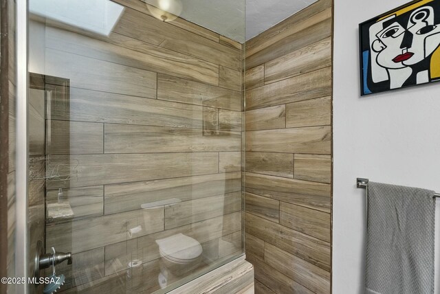 3167 N Corona Pl, Nogales, AZ 85621 - full bath featuring tiled shower