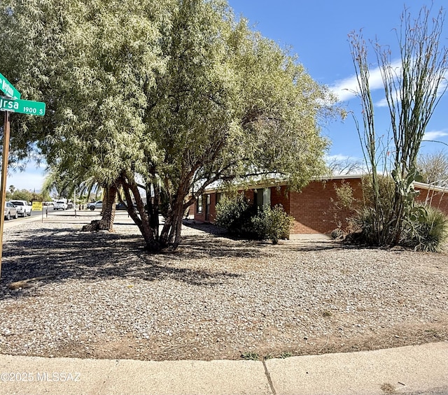 6902 E Calle Neptuno, Tucson, AZ 85710 - view of yard