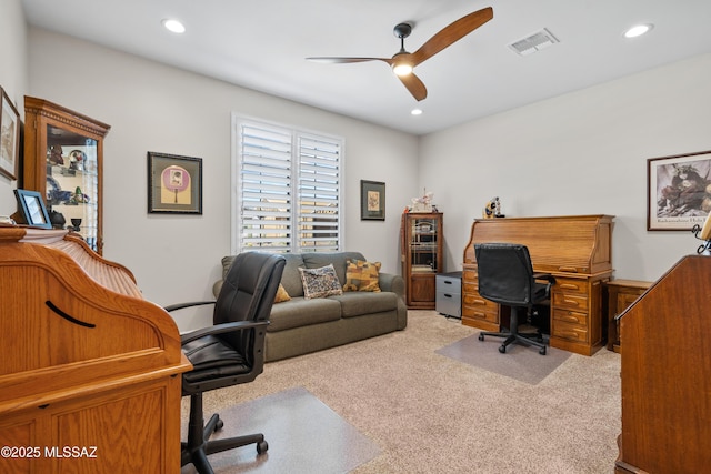 61663 E Talc St, Oracle, AZ 85623 - full bathroom featuring tile patterned floors, toilet, visible vents, washtub / shower combination, and vanity