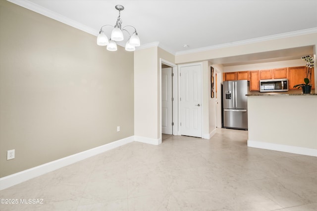 5751 N Kolb Rd Unit 2101, Tucson, AZ 85750 - spare room with a chandelier, crown molding, and baseboards