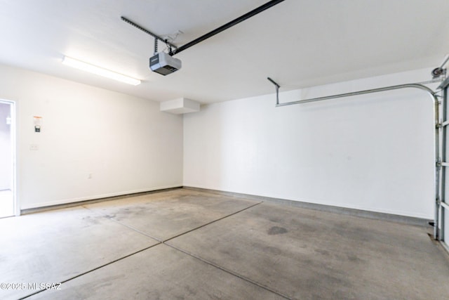 4173 N Fortune Loop, Tucson, AZ 85719 - garage with a garage door opener