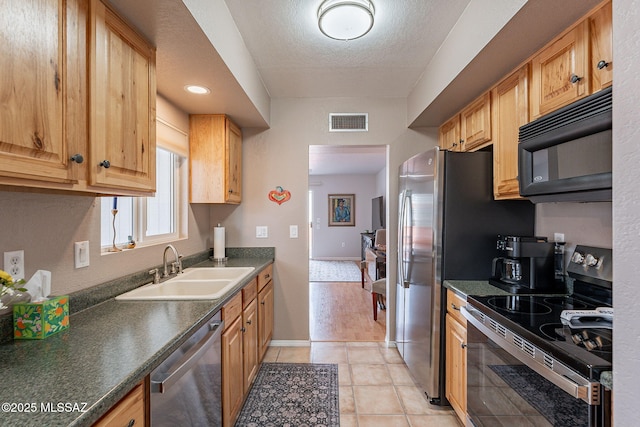 307 N Calle Del Chancero, Green Valley, AZ 85614