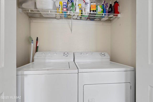 7050 E Sunrise Dr Unit 1104, Tucson, AZ 85750 - laundry room with independent washer and dryer