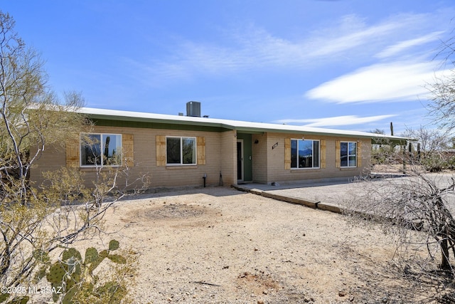2301 W Montrose Pl, Tucson, AZ 85741 - ranch-style home with brick siding