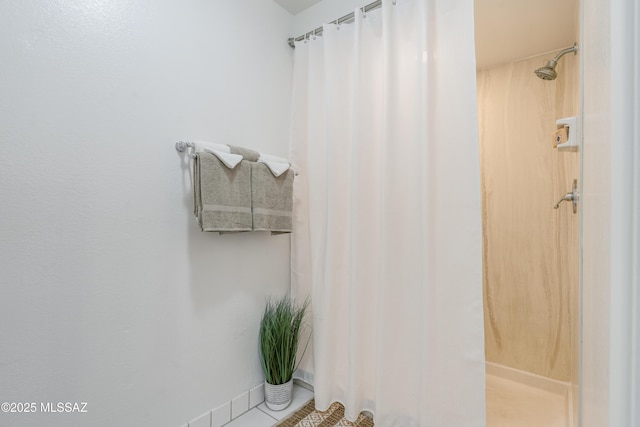 538 N Dodge Blvd, Tucson, AZ 85716 - bathroom featuring curtained shower