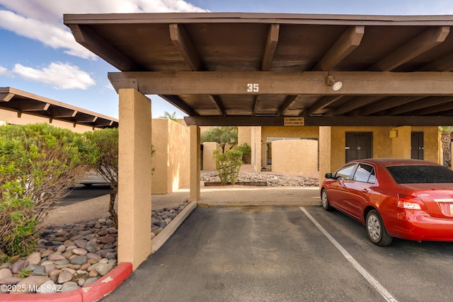 538 N Dodge Blvd, Tucson, AZ 85716 - covered parking lot with fence