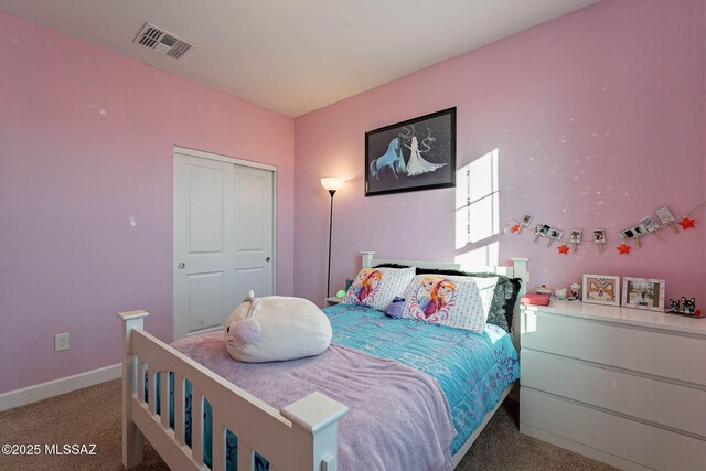 bedroom featuring carpet flooring, baseboards, and visible vents