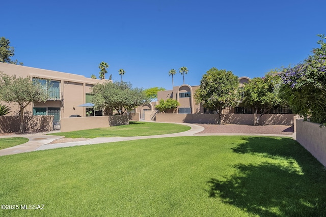 6120 E 5th St Unit B121, Tucson, AZ 85711 - view of yard