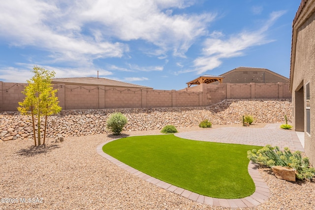 1117 W Valley Meadow Ln, Sahuarita, AZ 85629 - view of yard featuring a patio area
