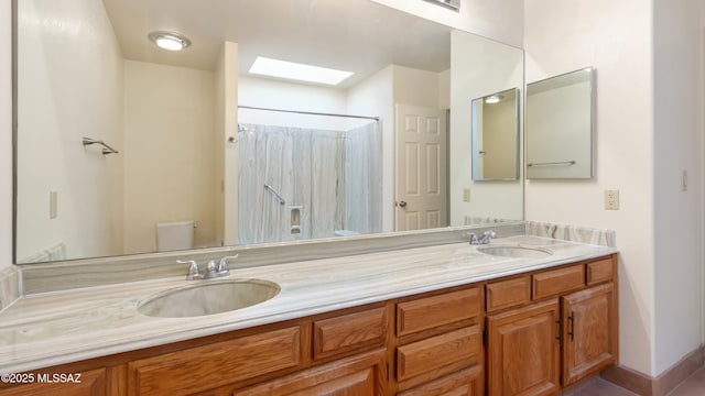 kitchen featuring tasteful backsplash, visible vents, a center island, a sink, and appliances with stainless steel finishes