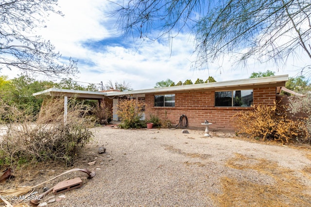 423 E Hadley St, Tucson, AZ 85705 - ranch-style home featuring brick siding