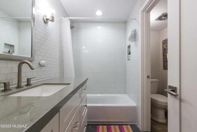 1321 N Norris Ave, Tucson, AZ 85719 - bathroom featuring toilet, vanity, decorative backsplash, shower / bath combo with shower curtain, and recessed lighting