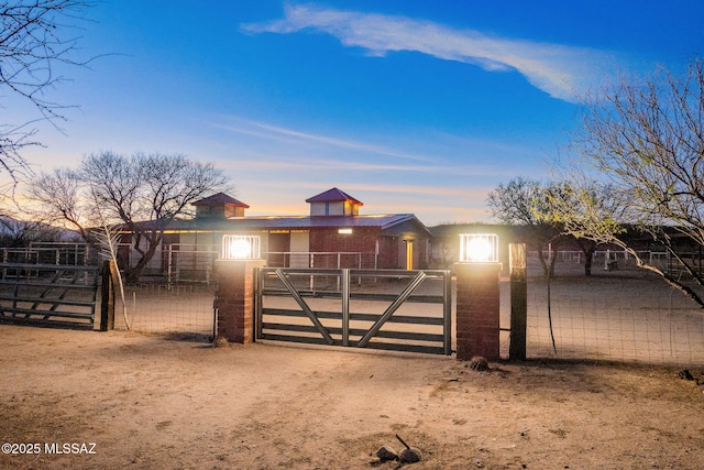 822 E Pomerene Rd, Benson, AZ 85602 - gate with a fenced front yard