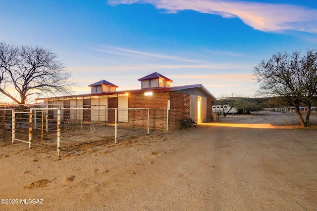 822 E Pomerene Rd, Benson, AZ 85602 - view of outdoor structure featuring fence