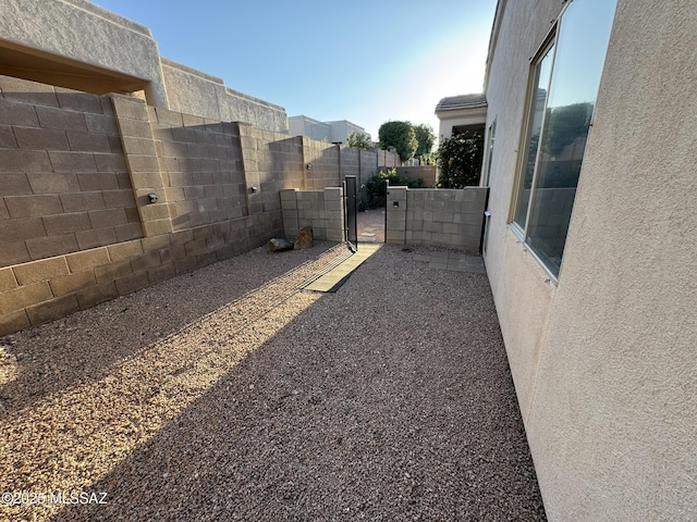 7456 E Placita Del Espiritu, Tucson, AZ 85715 - view of yard with a gate